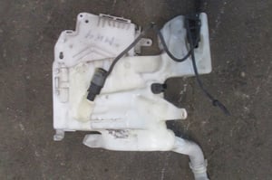 FORD MONDEO MK4 LIFT ZBIORNICZEK PŁYNU DO SPRYSKIWACZY XENON