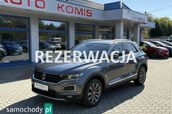 Volkswagen T-Roc SUV 2021