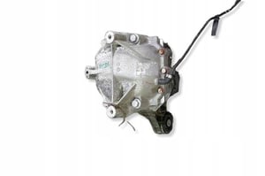 RANGE ROVER VELAR L560 2,0D TYLNY MOST HK83-4A213 3,23