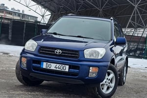 Toyota RAV4 SUV 2003
