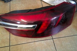OPEL INSIGNIA A LIFT KOMBI LAMPA TYŁ PRAWA 22756316