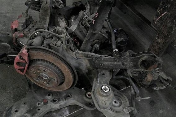 VOLVO XC60 I LIFT 2,4D ZWROTNICA KOŁA TYLNEGO PRAWA/LEWA