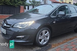 Opel Astra Kombi 2014