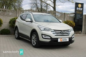 Hyundai Santa Fe SUV 2012