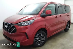 Ford Tourneo Custom Minivan 2024