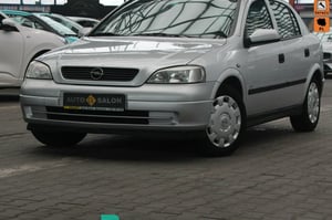 Opel Astra Hatchback 2008
