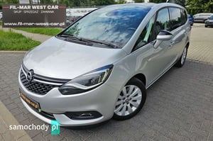 Opel Zafira Minivan 2017