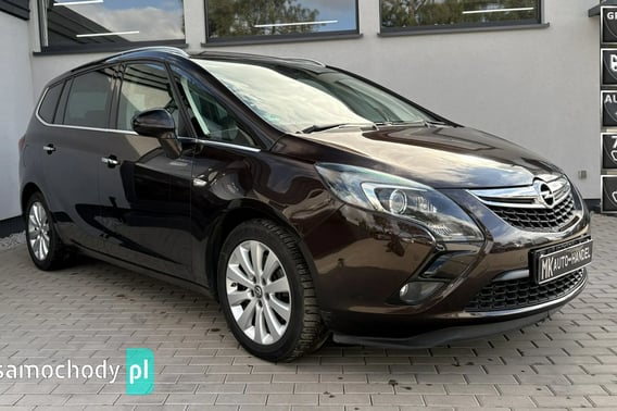 Opel Zafira Minivan 2012