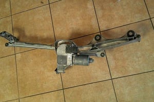 MERCEDES W222 S-KLASA MECHANIZM WYCIERACZEK A2228200040011 EU