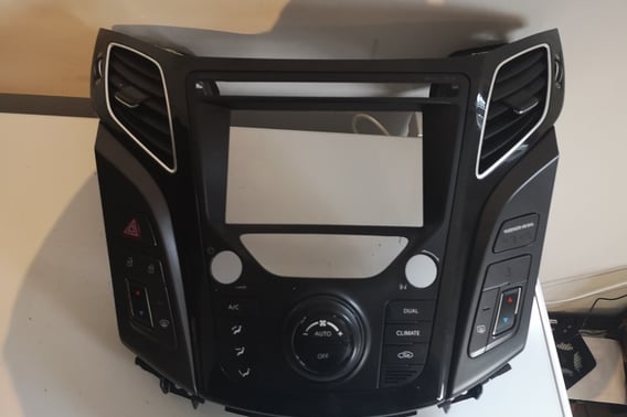 HYUNDAI I40 PANEL NAWIEWU I KLIMATYZACJI WRAZ Z PANELEM ŚRODKOWYM 97250-3Z660