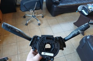 OPEL ASTRA K PRZEŁĄCZNIK ZESPOLONY 39017556