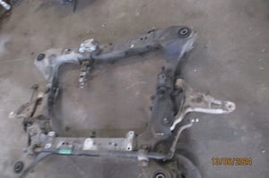 VOLVO S60 I V70 II 2,4B WÓZEK SANKI PRZÓD P8683720