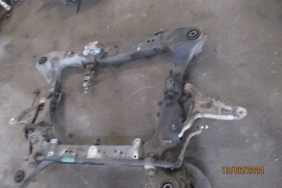 VOLVO S60 I V70 II 2,4B WÓZEK SANKI PRZÓD P8683720