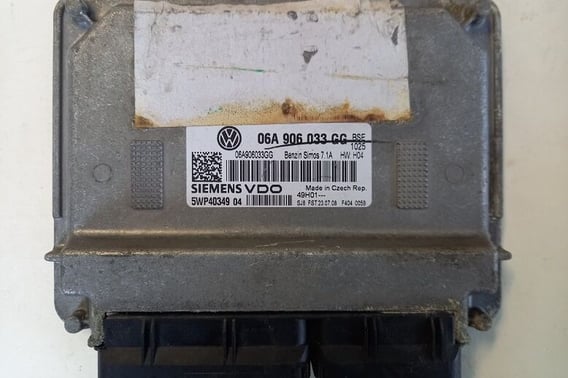 VW GOLF V MODUŁ STEROWNIK SILNIKA 06A906033GG