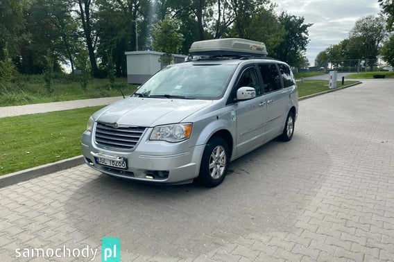 Chrysler Town & Country Minivan 2008