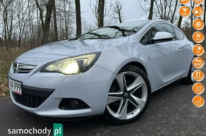 Opel Astra Coupe 2012