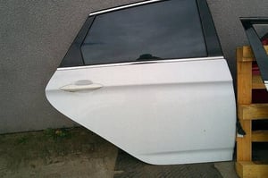 HYUNDAI I40 KOMBI DRZWI TYŁ PRAWE/LEWE NCW