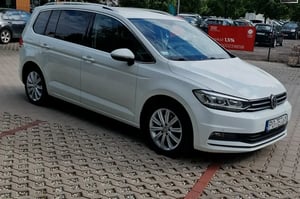 Volkswagen Touran Van 2017