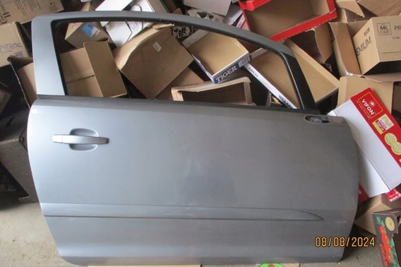 OPEL CORSA D DRZWI PRAWE 3D Z163