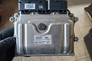 KIA STONIC I MODUŁ STEROWNIK SILNIKA 39128-04040