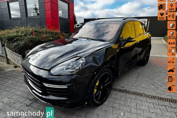 Porsche Cayenne SUV 2014