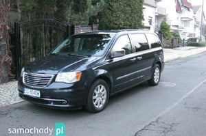 Chrysler Town & Country Minivan 2014