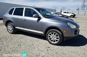 Porsche Cayenne SUV 2004