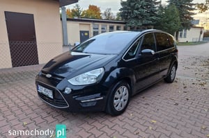 Ford S-Max Minivan 2010