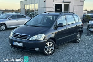 Toyota Avensis Verso Minivan 2001