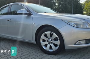 Opel Insignia Sedan 2011