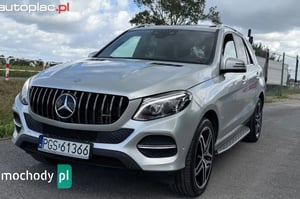 Mercedes-Benz GLE SUV 2016