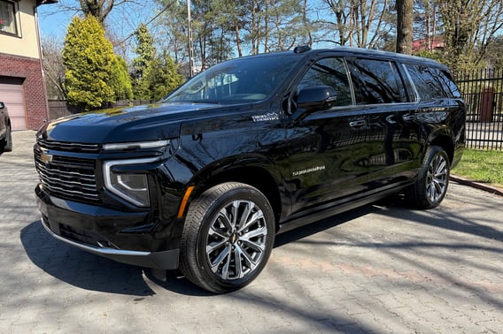 Chevrolet Suburban SUV 2026