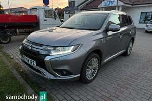 Mitsubishi Outlander Minivan 2019