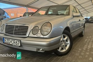 Mercedes-Benz E-Klasa Sedan 1998