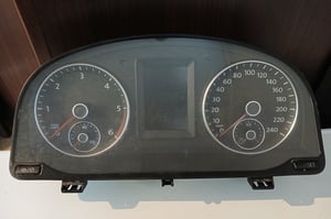 VW TOURAN II LICZNIK 1T0920875J EUROPA