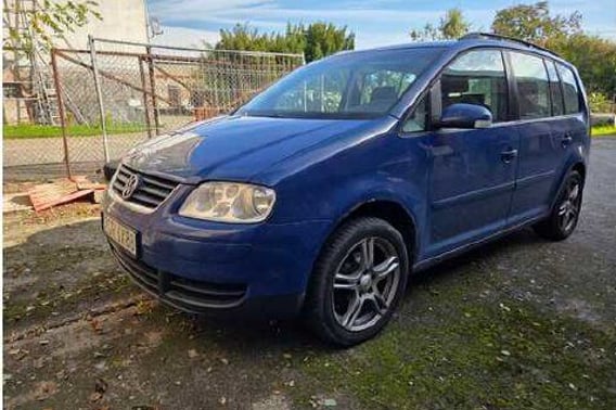 Volkswagen Touran Minivan 2004