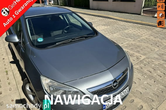Opel Astra Hatchback 2011