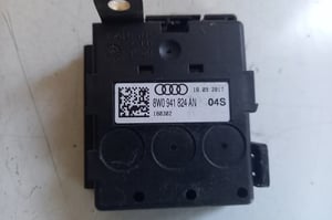 AUDI A4 B9 ROZDZIELACZ PRĄDU 8WO941824AN