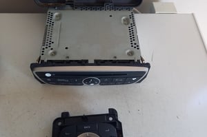 RENAULT MEGANE III RADIO NAWIGACJA KOMPLET 281150030RT