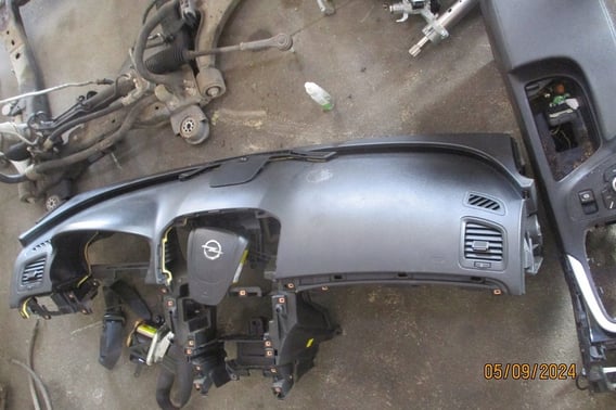 OPEL INSIGNIA A KONSOLA AIRBAG PASY ORYGINAŁ