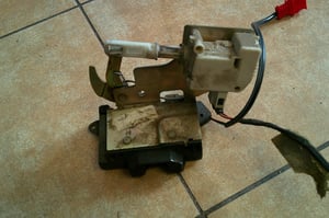 VW SHARAN 7M3 ZAMEK TYLNEJ KLAPY 7M3827501