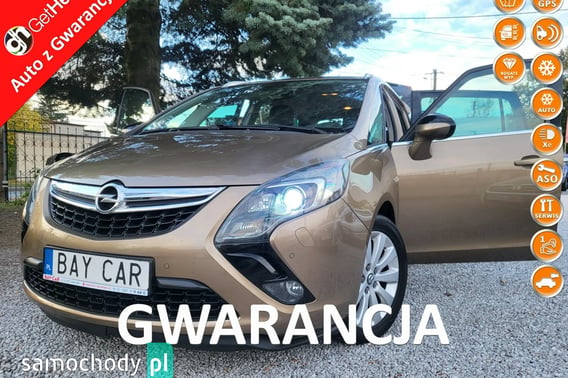 Opel Zafira Minivan 2014
