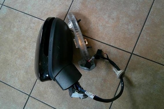 VW GOLF VIII LIFT KOMBI LUSTERKO LEWE 13+2PIN EU