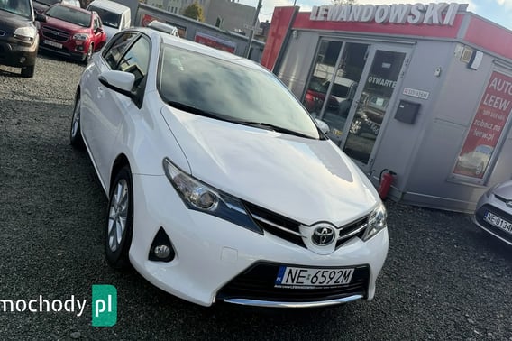 Toyota Auris Hatchback 2014