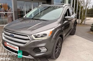 Ford Kuga SUV 2016