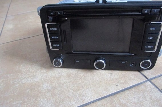 SKODA FABIA II FL RADIO NAVI 3T0035192Q 5J0051230B