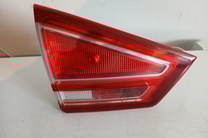 FORD B-MAX LAMPA W KLAPĘ LEWA AV11-13A603-AG EUROPA