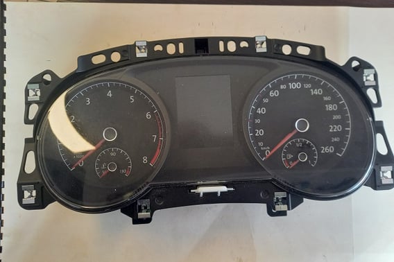 VW GOLF VII SPORTSVAN LICZNIK 517920750C EUROPA