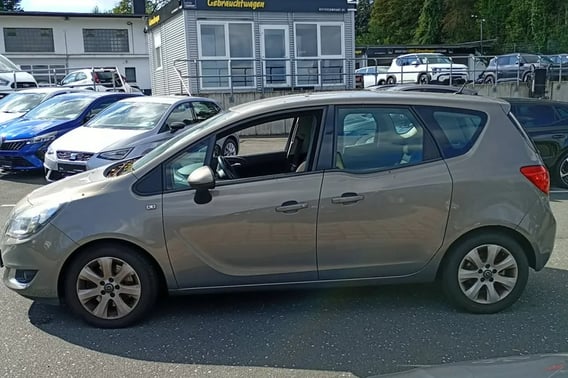 Opel Meriva Minivan 2016