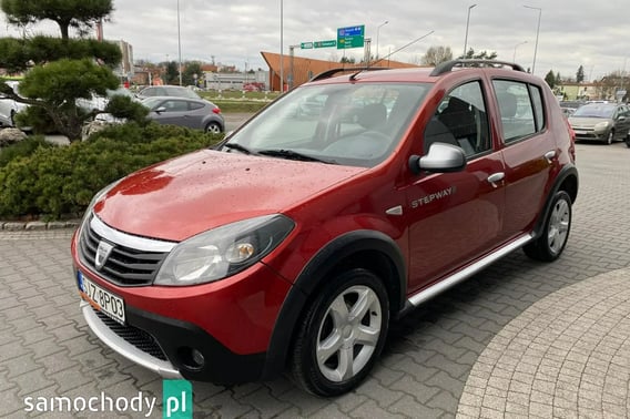 Dacia Sandero Hatchback 2011